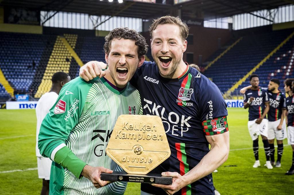 虽在青年队 虽在青年队