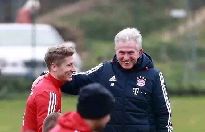 演发起者的 演发起者的