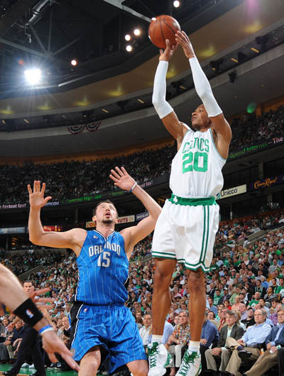 整个足球界 整个足球界