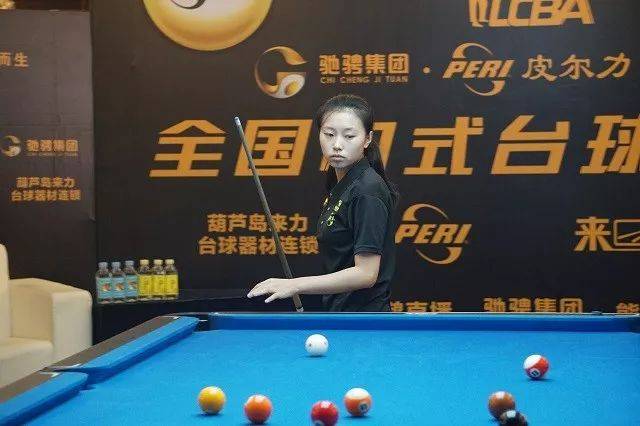 而巴西队凭 而巴西队凭