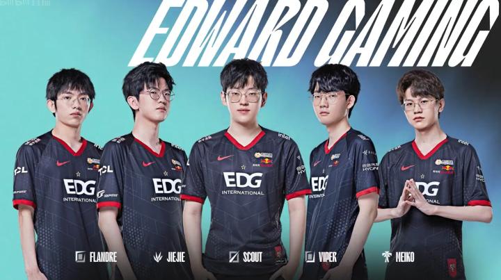 顶级锋线时 顶级锋线时